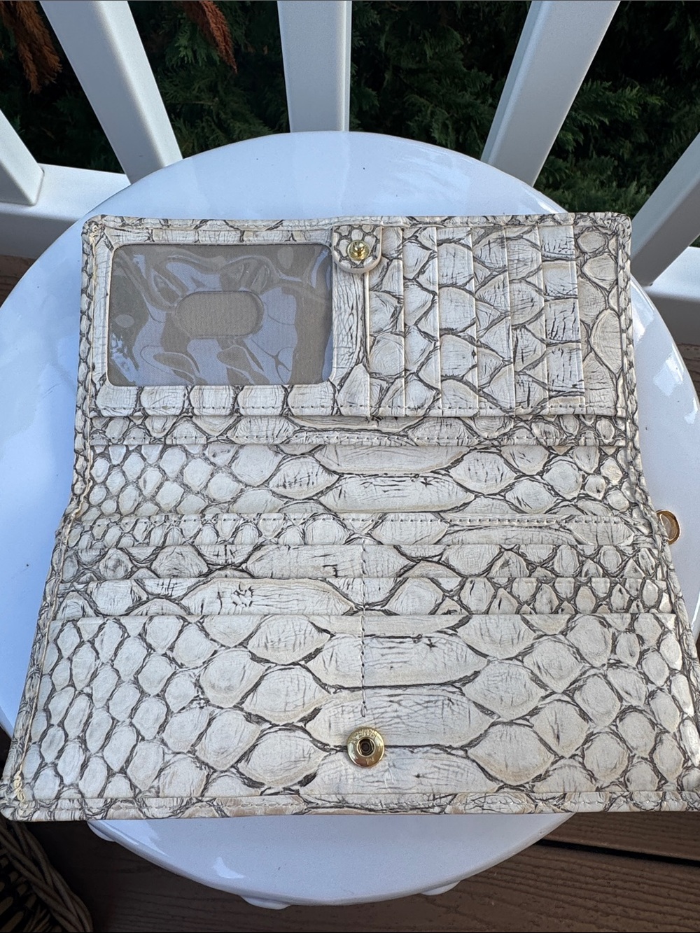 Brahmin Ady Wallet in Oyster Grey Ellacoya leather - Picture 5 of 5